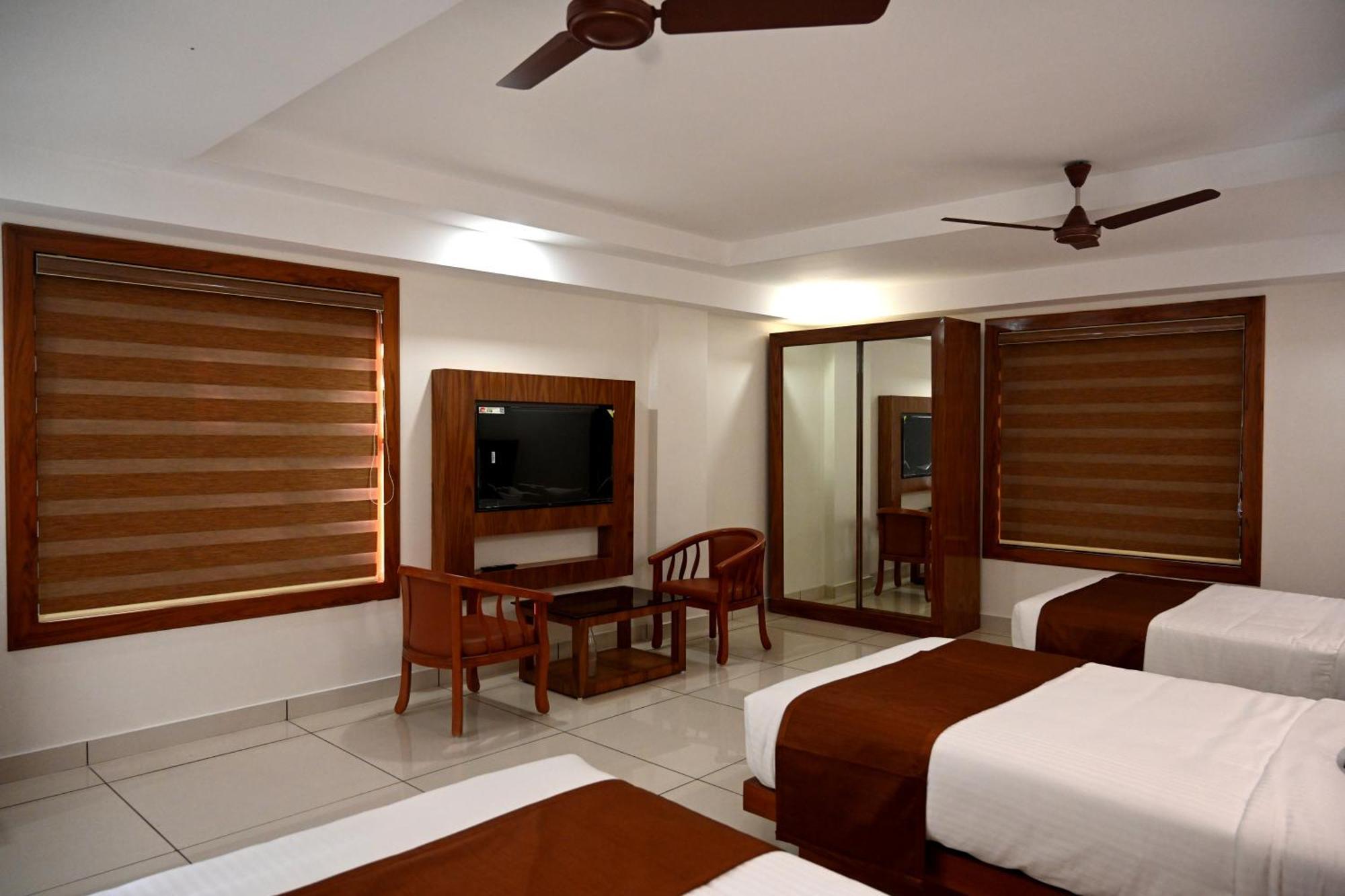 Harley Residency Hotel Kannur Exterior photo