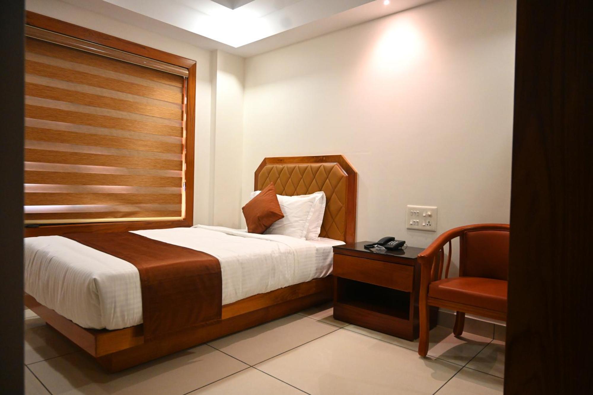 Harley Residency Hotel Kannur Exterior photo